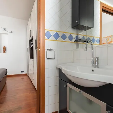 Terrace At 20 Minutes From Duomo - Homeunity * ميلان