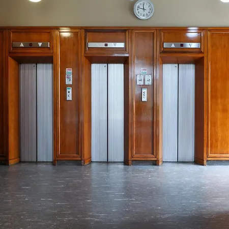 Contempora - Rosellini 6a * Milán