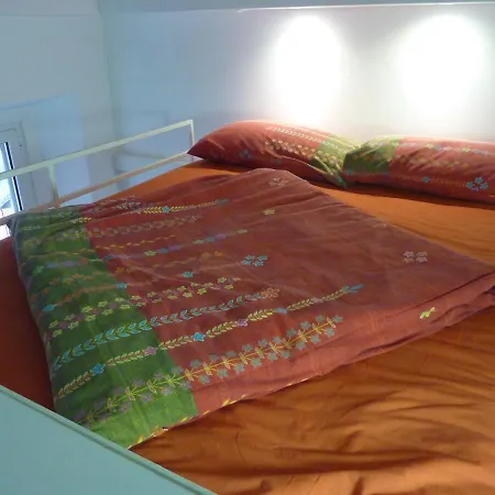 Porta Venezia Frisi 10 Apartamento *