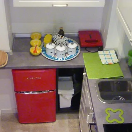 Apartamento Porta Venezia Frisi 10 *