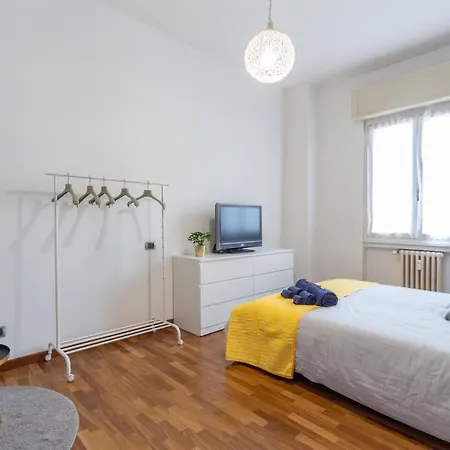 Apartment House Romana Center