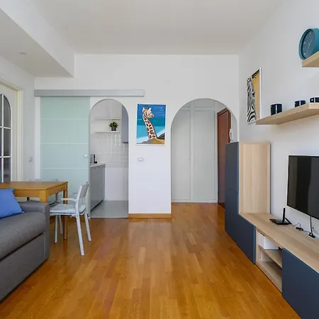 Apartment Inganni Charme