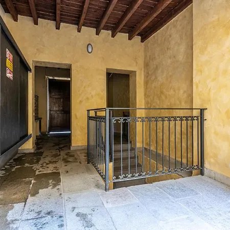 Xenia - Accogliente Pied-à-terre Sui Navigli *