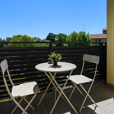 Apartment Inganni Charme *