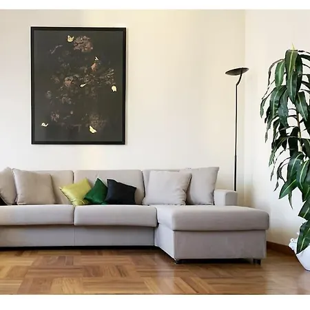 Elegant San Babila ,5 Minutes From Duomo * Milano