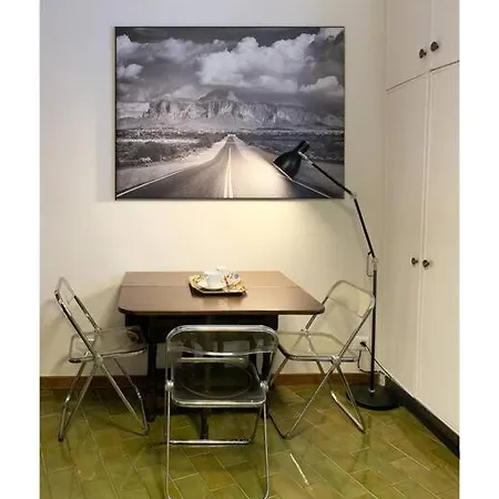 Elegant San Babila ,5 Minutes From Duomo * Milano