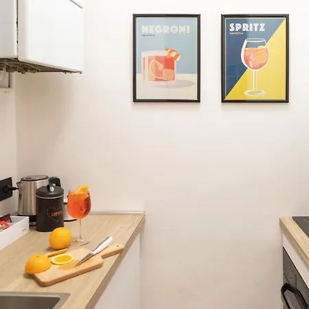 Xenia - Enjoy Porta Venezia In Modern Apt- 10 Min From Duomo Daire Milano