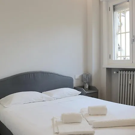 Via Savona Location * Milan