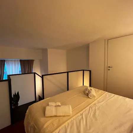 Regina In Porta Romana 2 - Sky Tv, Wifi E Breakfast Box *