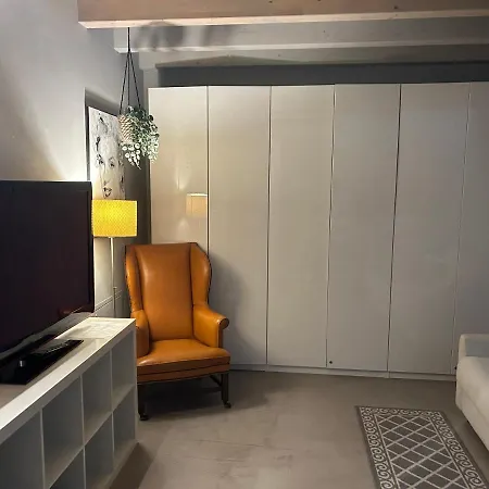 Loft Navigli With Private Garden Bed & Breakfast 3*