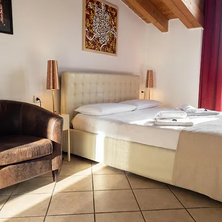Bilocale Con Splendida Vista In Zona Bovisa Apartment Milan