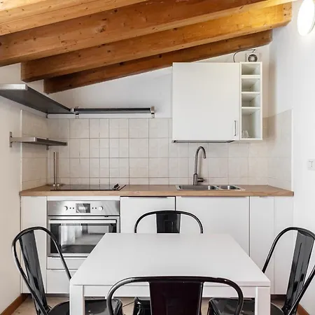 Bilocale Con Splendida Vista In Zona Bovisa Apartment Milan