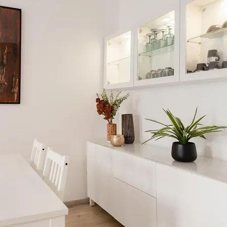 Xenia - Enjoy Porta Venezia In Modern Apt- 10 Min From Duomo Daire