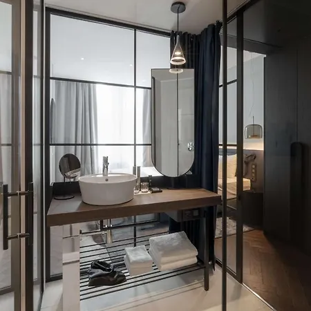 Radisson Collection Hotel, Santa Sofia 5*