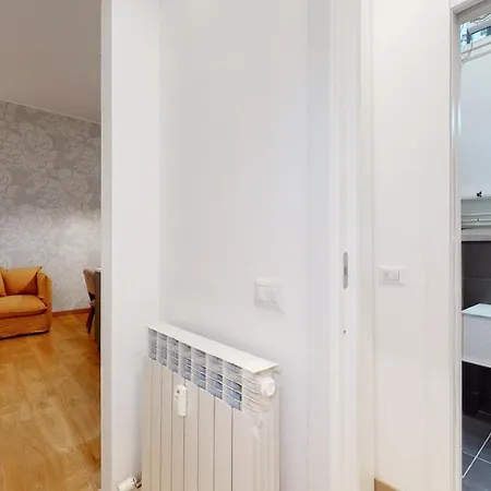 Sahi - Dei Dell'olimpo Porta Romana *