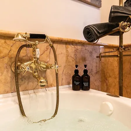 Klimt - Jacuzzi 5 Star - Luxury Design Апартаменты Милан