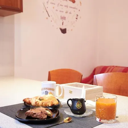 Harry Potter's Magic House - Metro M4 - Linate - Citta Studi * ميلان