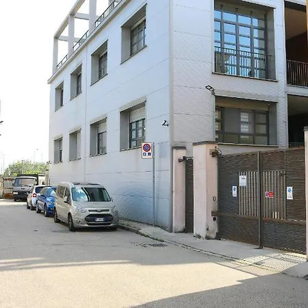 Smart And Comfy - Via Repubblica Di San Marino شقة