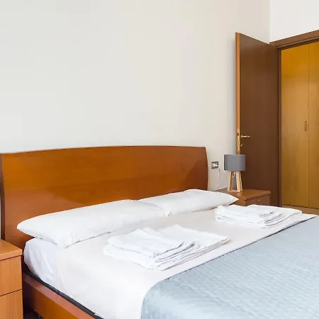 Διαμέρισμα Sunrise 15 Min Duomo Μιλάνο