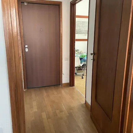 Linati Apartment *