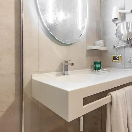 Hotiday Turro 4* Milan