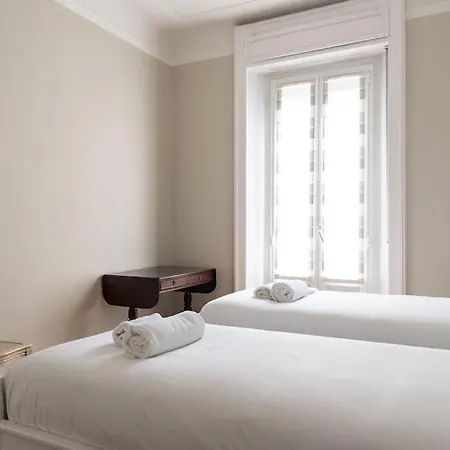 Youhosty - Vertoiba 5 * Milano