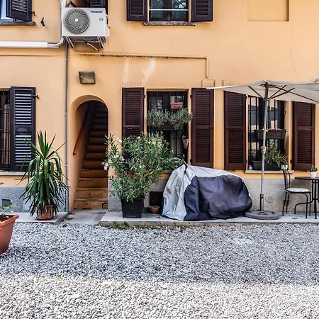 Apartment Morimondo Milan