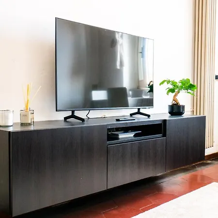 Apartamento Citylife - 50m Dalla Metro Milão