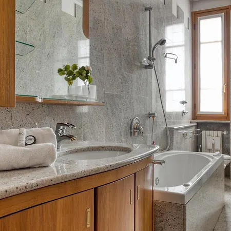 Joivy Captivating Flat With Balcony דירה מילאנו