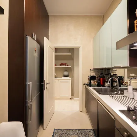 Elegante Stanza Nel Cuore Di Porta Venezia A *