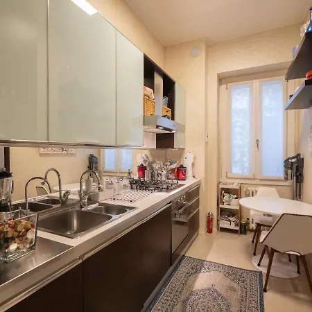 Elegante Stanza Nel Cuore Di Porta Venezia A *