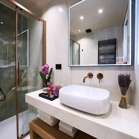 Apartment Picasso Luxe Milan