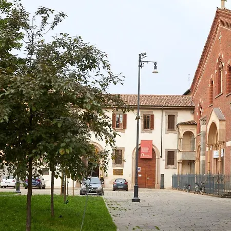 Apartment Incantevole In Darsena Milan