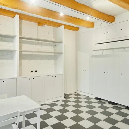 Incantevole In Darsena Apartment