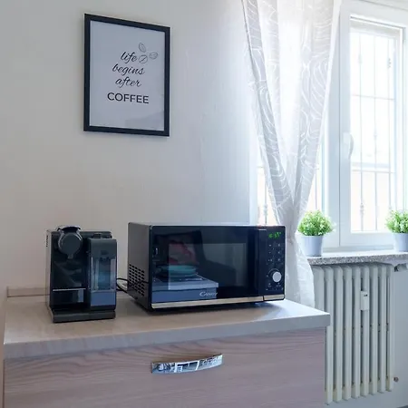 Apartament Duomo/linate Parcheggi Gratis E Tram Sotto Casa