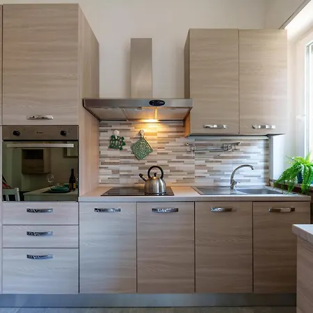 Apartament Duomo/linate Parcheggi Gratis E Tram Sotto Casa