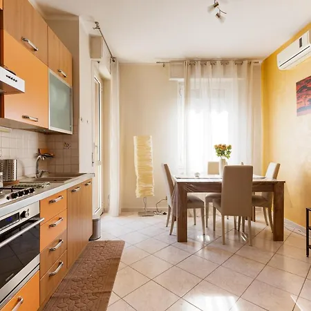 Udine M2 Balcony Appartement