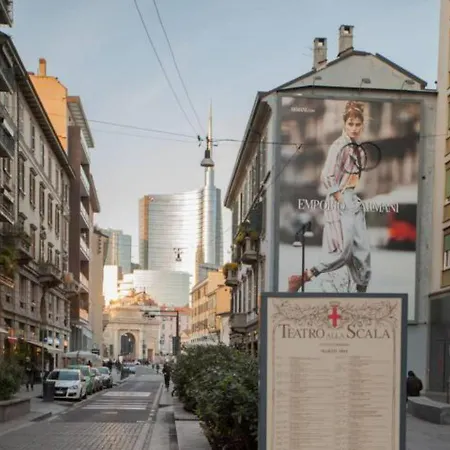 Guesthost - Cosy Milano- Corso * Милан