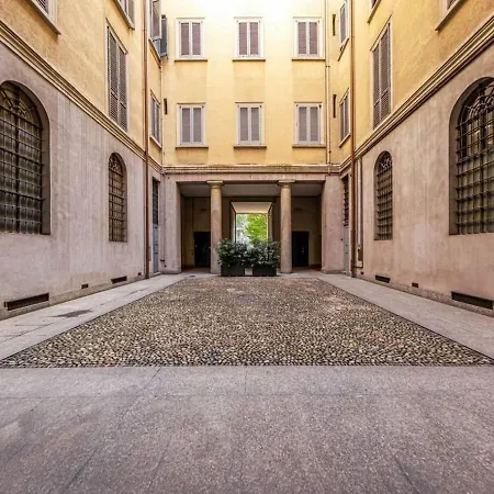 3 Luxury Flat In The Heart Of Porta Venezia Сasa de vacaciones *