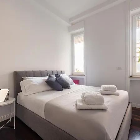 Bandello House, Corso Magenta - * 밀라노