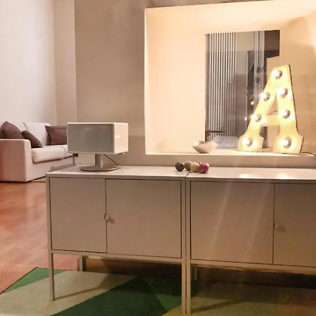 Intrho Navigli-centro - Modern & Cozy * Milano