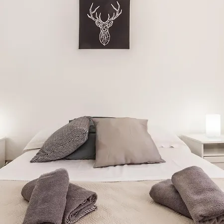 Milanrentals - Rossini Apartamento Milão