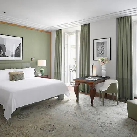 Four Seasons Hotel