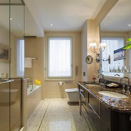 Palazzo Parigi & Grand - Lhw Отель 5*