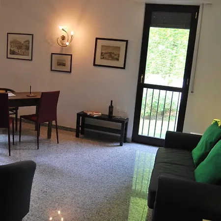 Porta Romana Garden Apartment *
