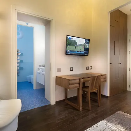 The Glamore Duomo Mailand