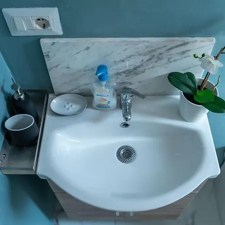 Singola Con Ac, Tv, Wi-fi E Cucina *