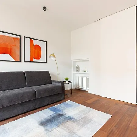 דירה Guesthost - Modern & Comfortable Flat - Near Station מילאנו