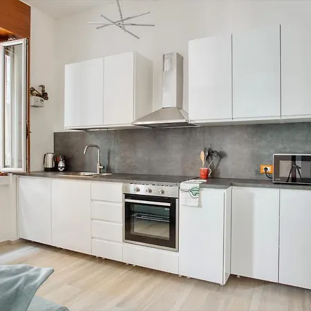 شقة Joivy Charming 1-bed Flat In Navigli ميلان