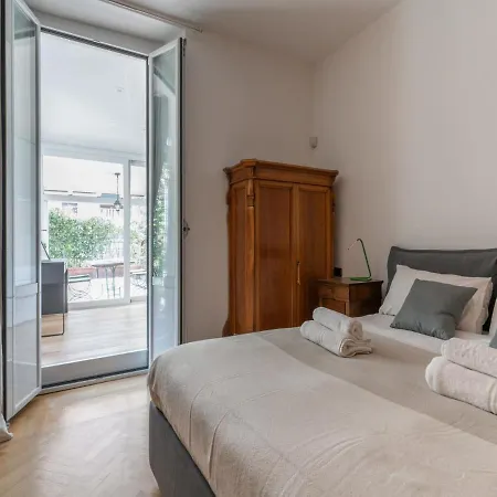 The Best Rent - Spacious Near Colonne S Lorenzo Apartment Milan